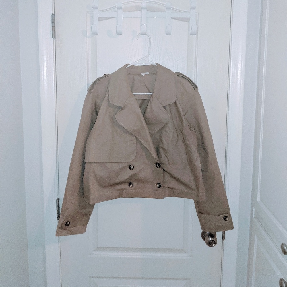 Cropped trench coat